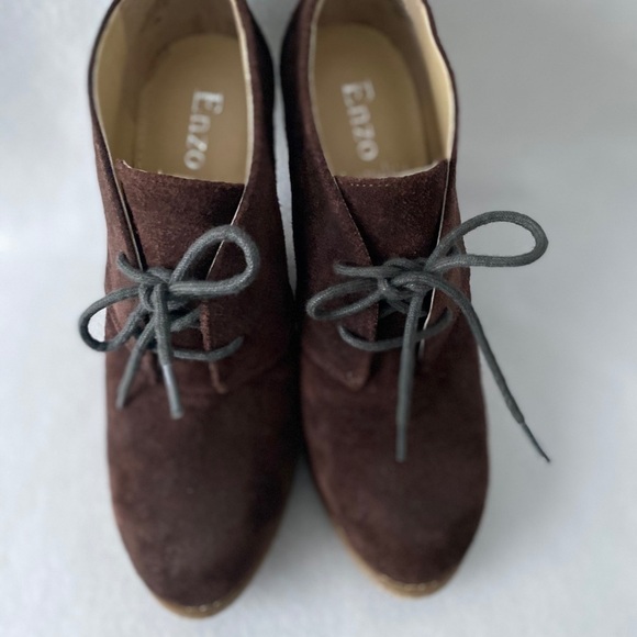 Enzo Angiolini Size 7 1/2M Brown Ankle Bootie. - Picture 4 of 8